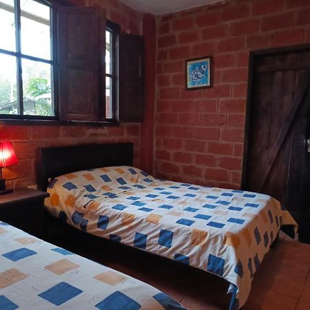 Hosteria Sapos Y Ranas Milpe Zewnętrze zdjęcie