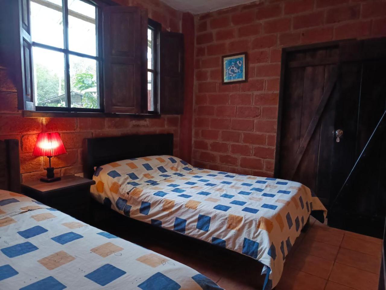 Hosteria Sapos Y Ranas Milpe Zewnętrze zdjęcie